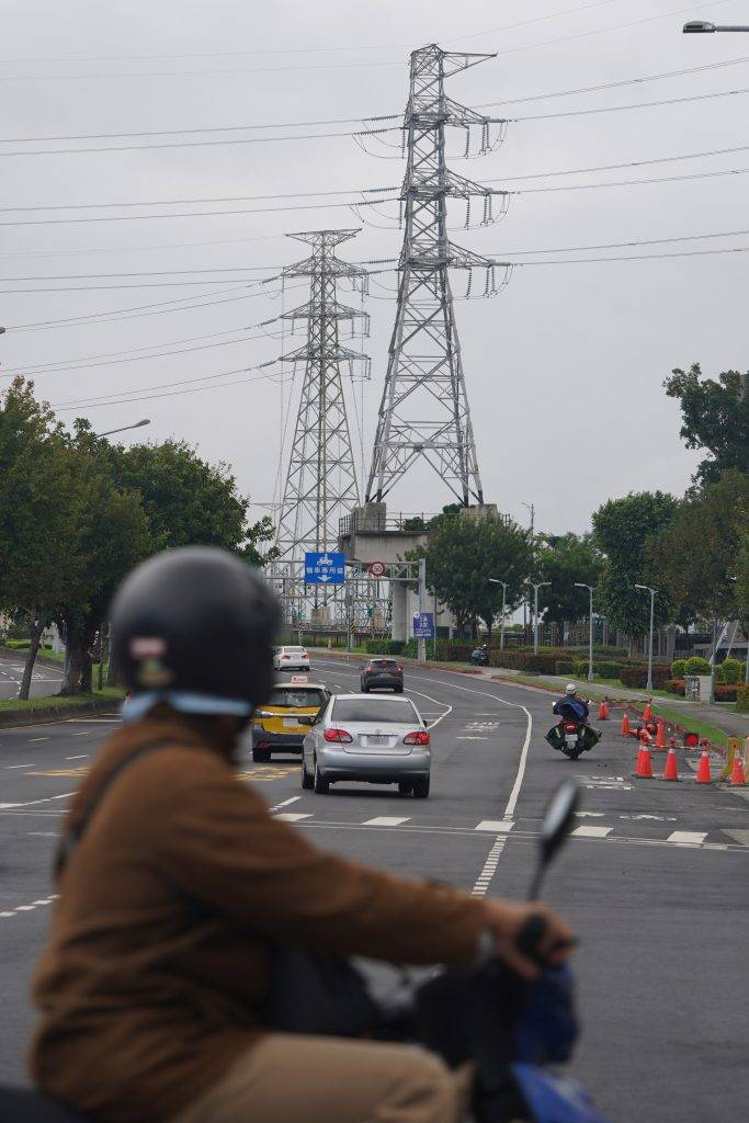 能源配比及電價政策報告 卓：2030綠電3成 煤電2成 燃氣5成