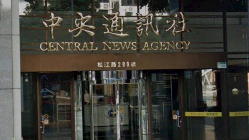 前記者謝幸恩涉狗仔案！《中央社》懲處出爐　黃國昌：淪為笑柄