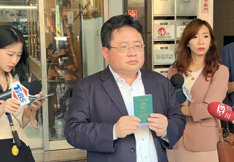 藍營再質疑是否棄日籍 矢板明夫：胡亂貼標籤