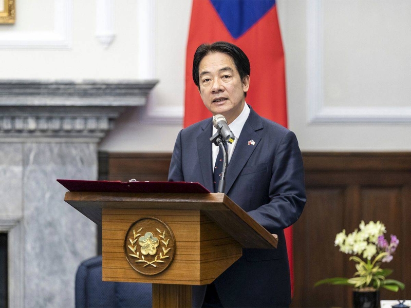 賴總統轟藍白卡預算　遭嗆：依法編列很難嗎？