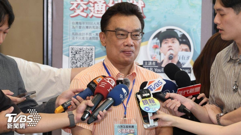 郭智輝再爆「花公帑送自家禮盒」　林國成斥：自肥卻對百姓刻薄