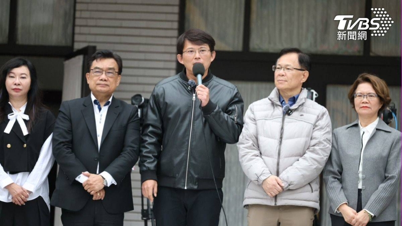 藍白共推國定假日增5天　民眾黨斥綠不想修法「千方百計找藉口」