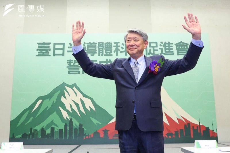 郭智輝說好給輝達100億度綠電　李鴻源揭驚人電價：是要倒貼美國400億？