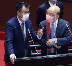 陳吉仲前日傳請辭非假消息！他揭：原本要演「這齣戲」