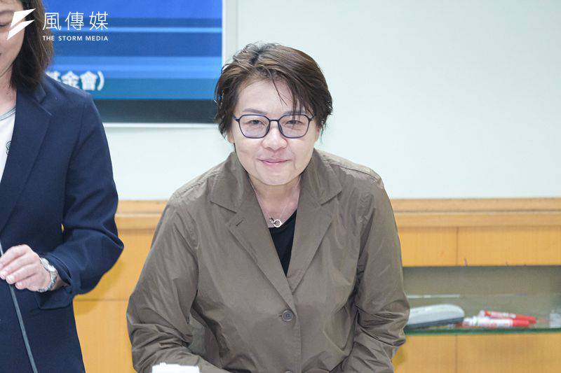 台灣關稅32%版上釘釘？黃珊珊看首波名單剩3國：賴政府要黑箱到哪時候