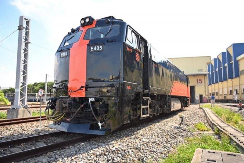 太離譜！台鐵「鳴日號」漏掛車廂沒通報　立委轟交通部檢查制度失靈