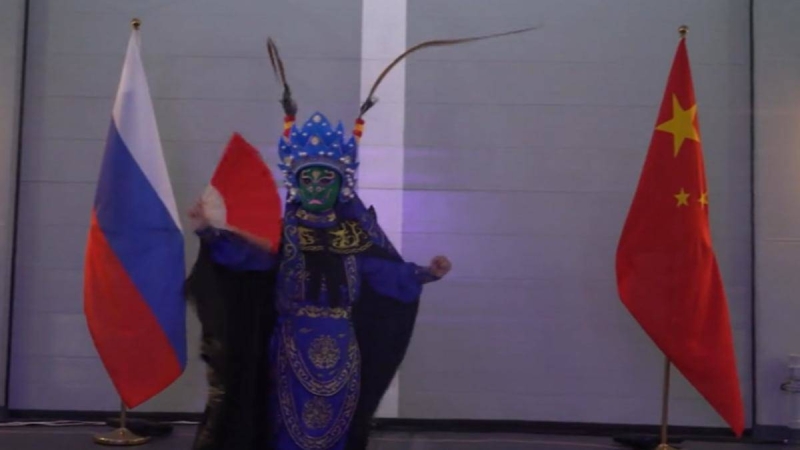 中俄第十次海上軍演實戰化！甲板宴會增情誼　日防衛白皮書痛批成威脅