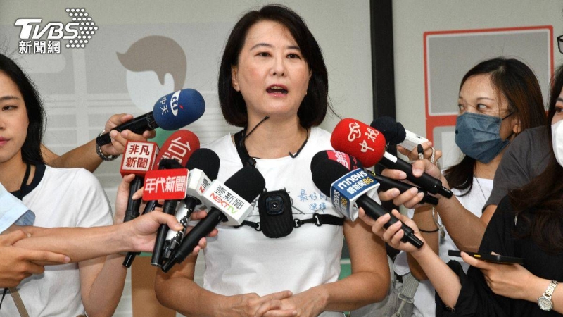 張姓助理遭指「向廠商索賄」　王鴻薇下令：即刻停職調查