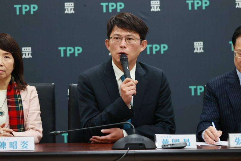 行政院統刪地方補助款25% 　黃國昌批違法濫權：明院會提主決議