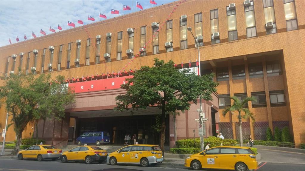 又爆綠營共諜！前三立製作人李能謙賣3千餘筆情報、軍人個資 起訴求刑12年
