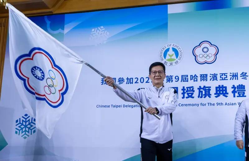 張廖萬堅遭爆攜妻出訪帛琉回應了！他：很糟