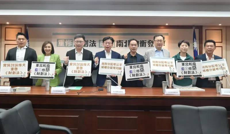 陳亭妃不請自來！郭國文愣住　臉書留言10字