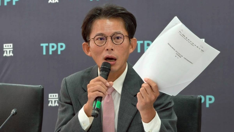 遭疑推薦駭客工程師入職　黃國昌斥荒謬：央廣台長是我嗎