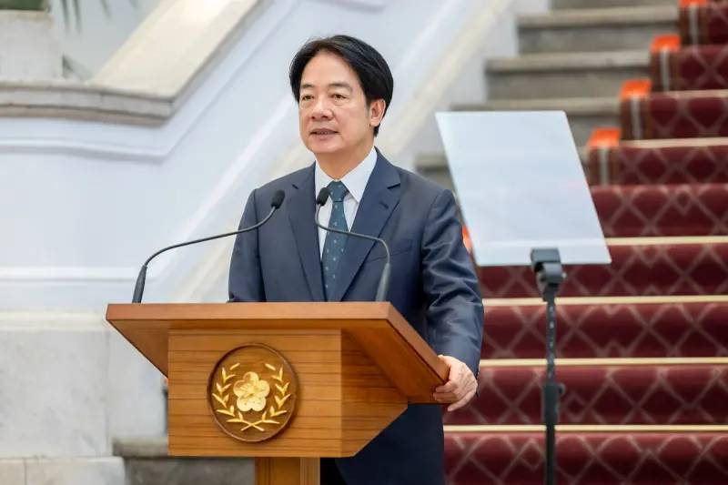 賴清德執政1週年！他狂列「20項政績」酸爆
