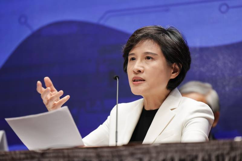 鄭麗君：談判重點降低對等關稅　努力爭取稅率不疊加