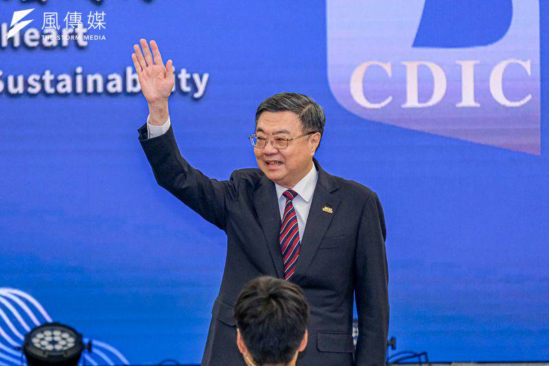 親綠全炸鍋了！卓榮泰指示普發1萬能「不領」　科技專家爆氣：挺罷免還要被黨情緒勒索