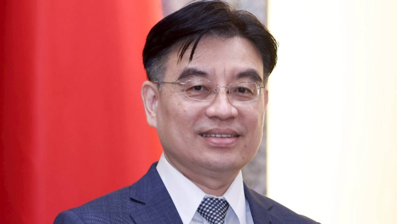 爽吃漢來海港、買甜點31筆全報公帳！前台南研考會主委夫妻涉貪遭起訴