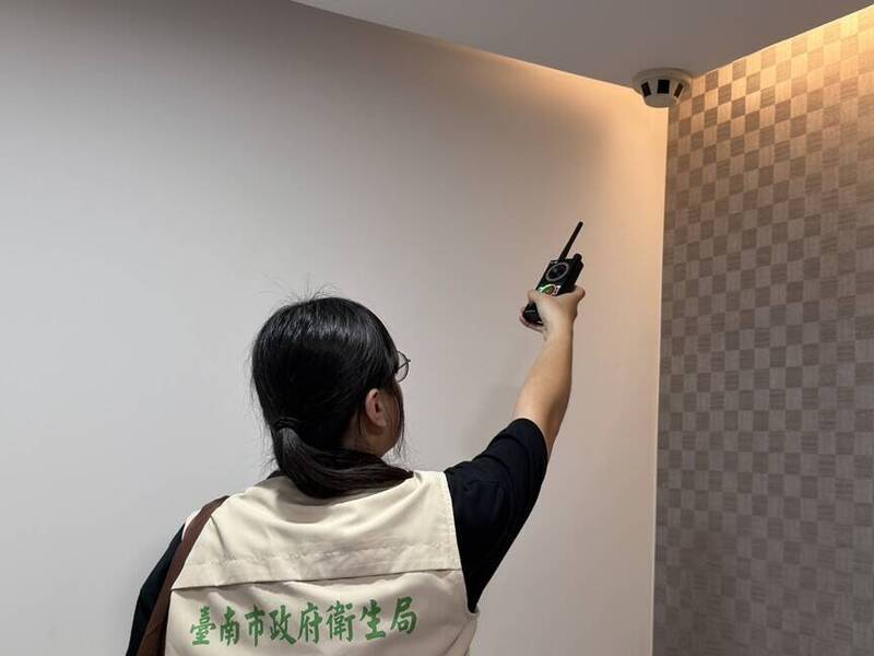 台南研醫明醫美診所疑爆針孔偷拍 院長30萬交保